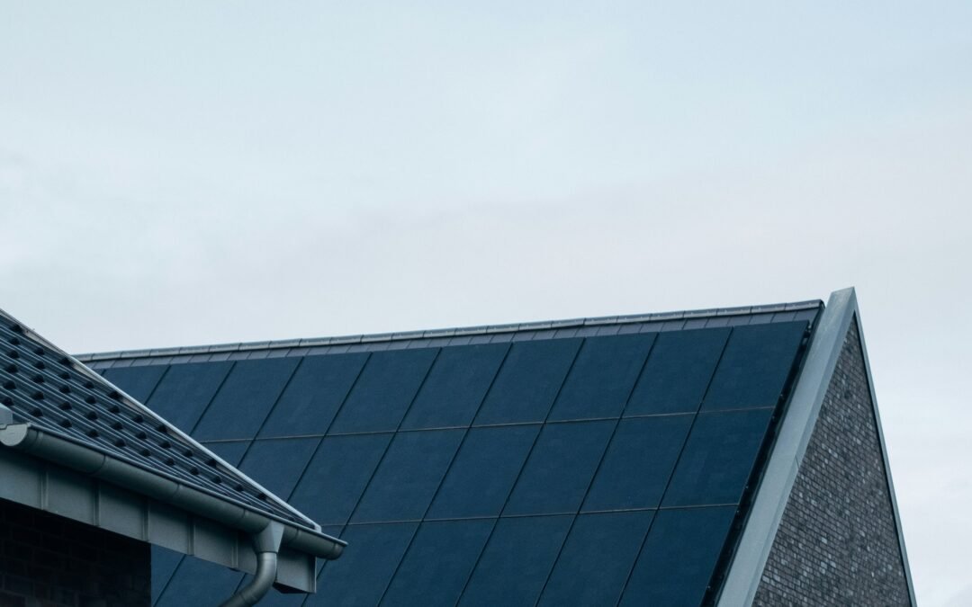 Portable Solar Power Stations, Hand-Crank Chargers